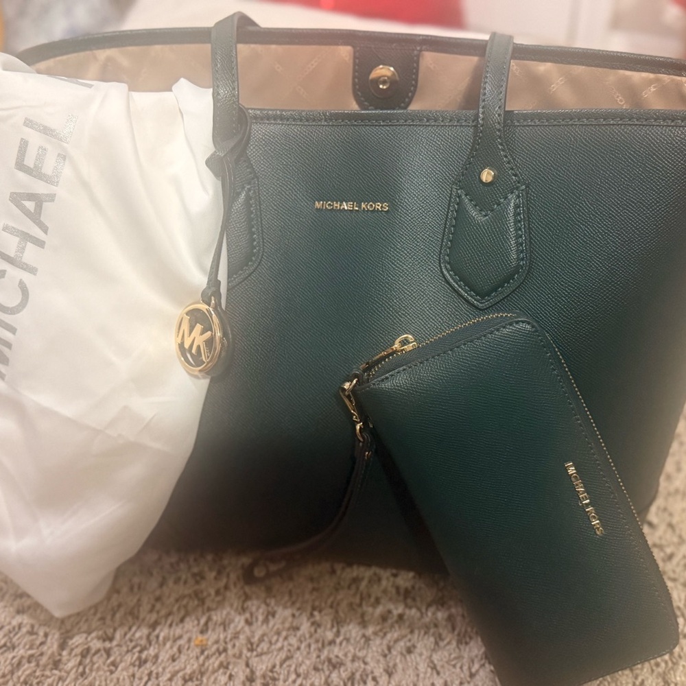 Michael Kors Dark Green Tote and Wallet Set